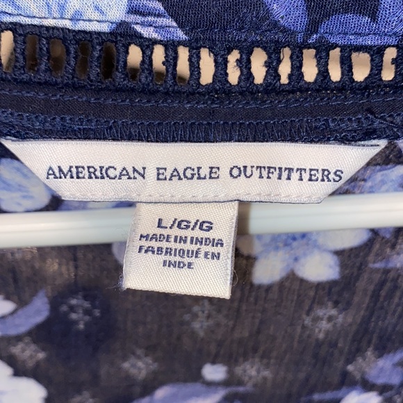 Cute Flowy American eagle Blouse 💙 - Picture 4 of 4